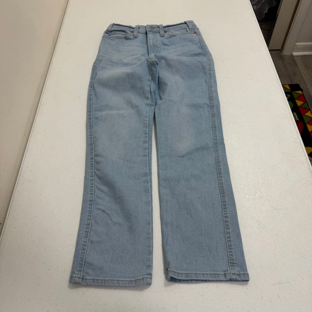 Signature by Levi Strauss Heritage High-Rise Straight Leg Jeans Light Wash W26 2